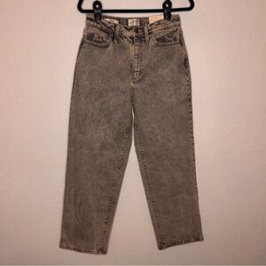 iversal Thread Vintage Straight Jeans Women’s 4 (27W) NWT